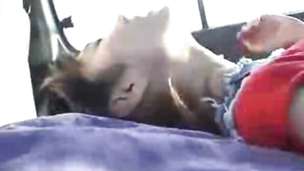 Pacinos ostre filmy porno darmowe Adventures: Sammy dostaje pomoc we włożeniu palców i dildo w jej mokrą cipkę