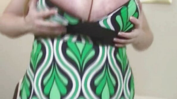 Mięsista cipka Kacey Jordan rozciąga się sex filmiki ostry sex na dużym kutasie