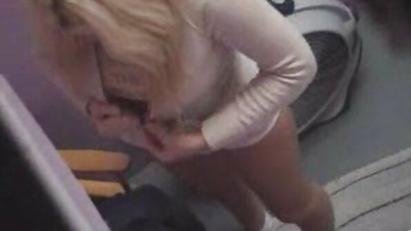 Tiny4K: ostry sex za darmo Gianna Dior - Wibrujący Spinner