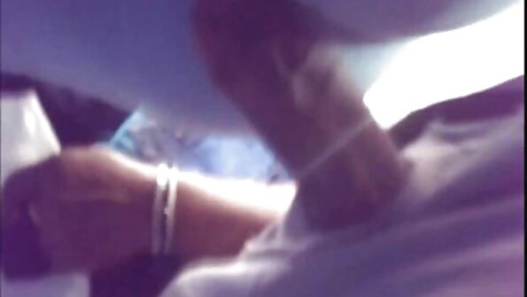 Lola Hunter - ostre filmiki erotyczne Letnia zabawa